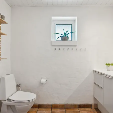 In With 4 Bedrooms, Swimming Pool And Wifi *