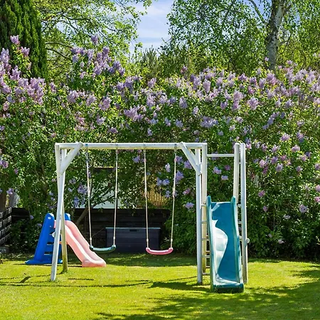 Casa vacanze In With 4 Bedrooms, Swimming Pool And Wifi *